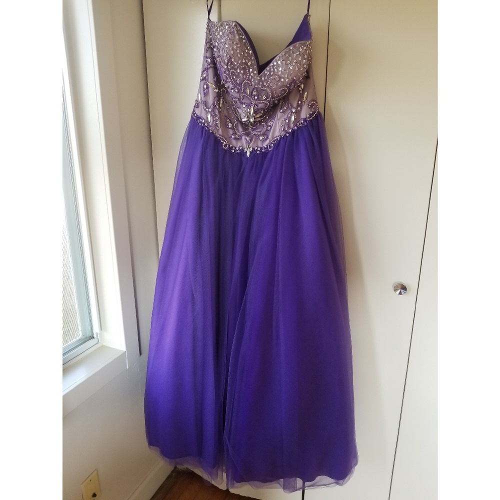 Size 14 Layla K Ball Gown Prom Dress